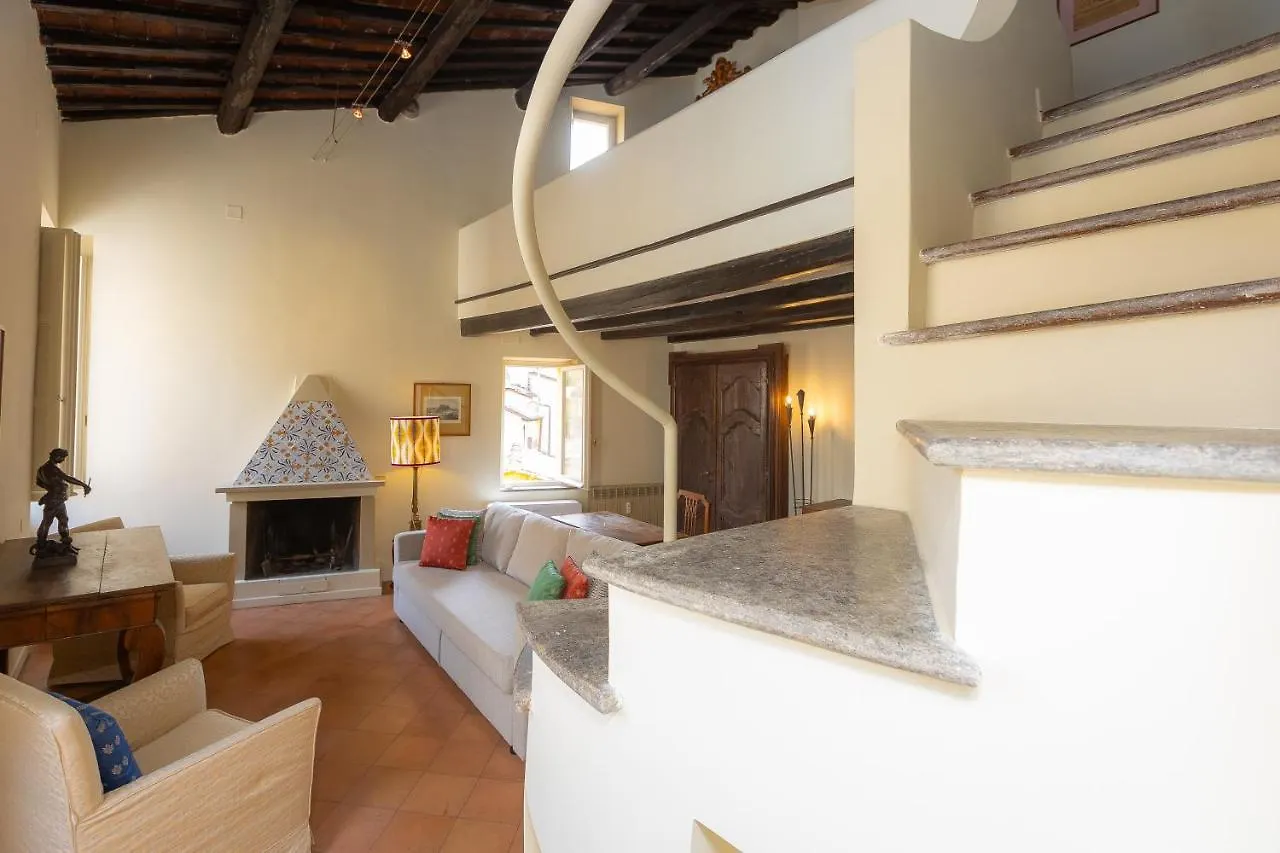 Amazing Fontana Di Trevi Apartment Rome